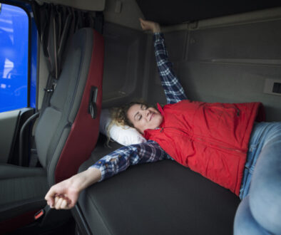 5 Essential Stretches for Truckers