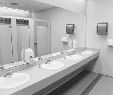 New Bill Gives Truckers Access to Restrooms